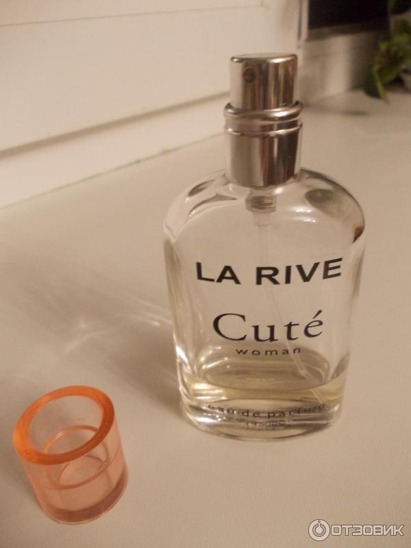 parfum la rive cute woman